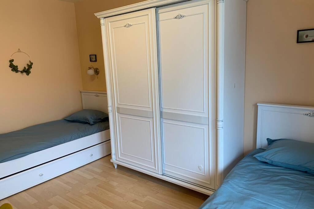 Sea View Apartment Next To Sea Garden And Beach ヴァルナ エクステリア 写真