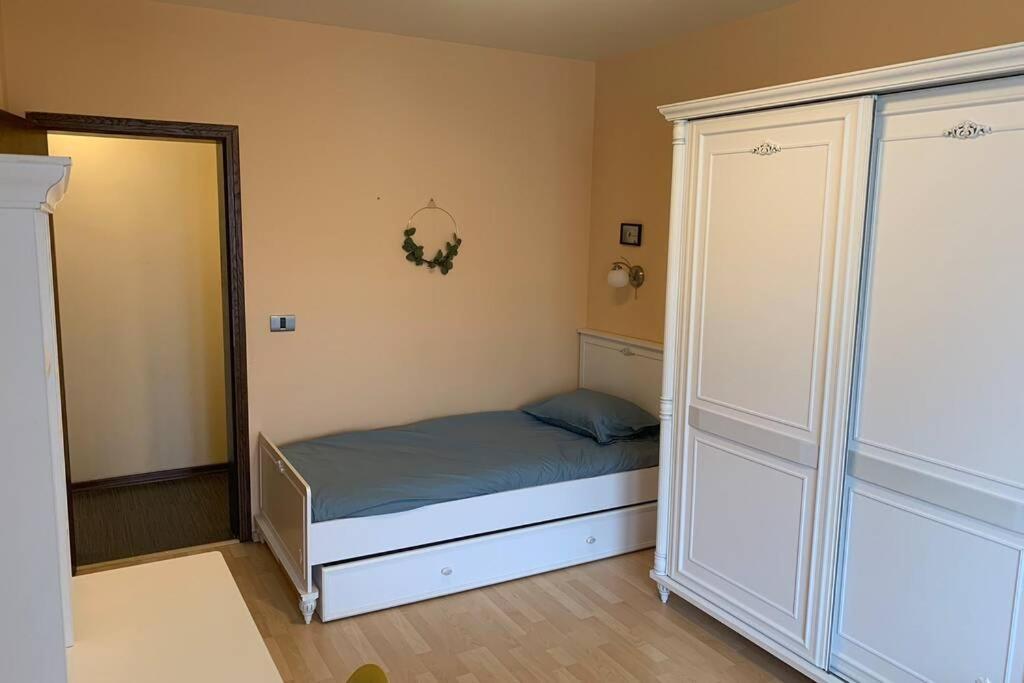 Sea View Apartment Next To Sea Garden And Beach ヴァルナ エクステリア 写真