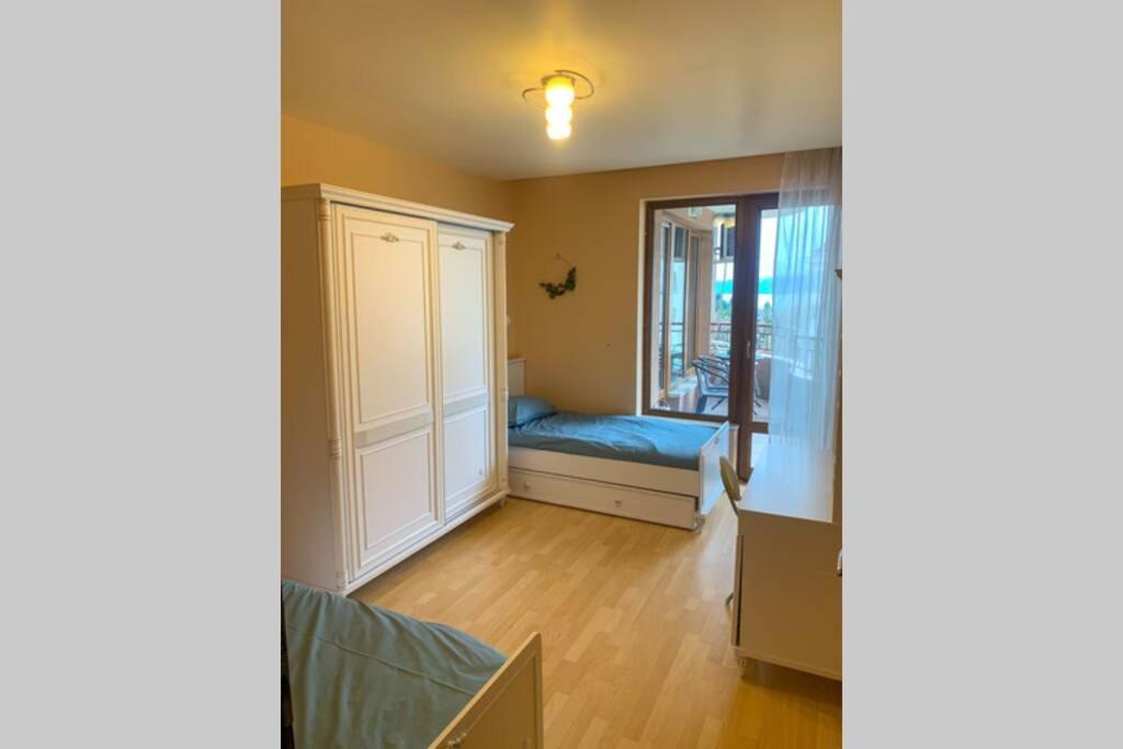 Sea View Apartment Next To Sea Garden And Beach ヴァルナ エクステリア 写真